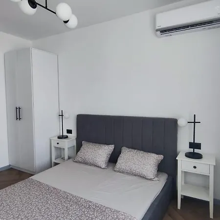 Luxury Belmondo Apartment