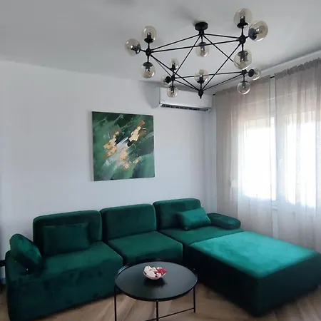 Luxury Belmondo
